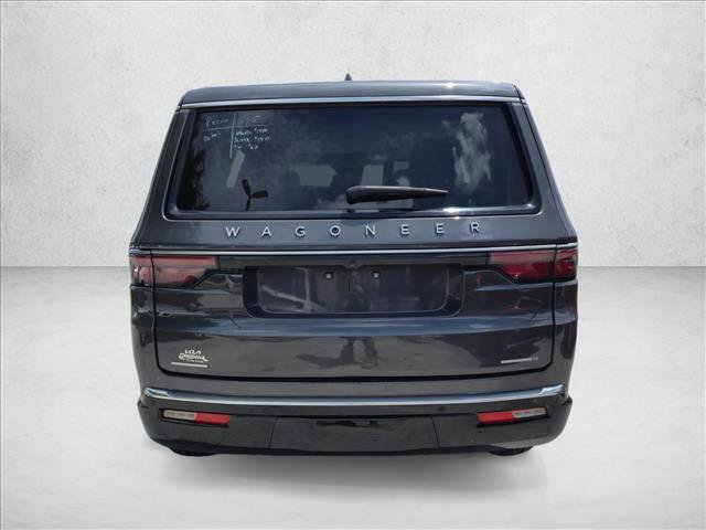 Used 2023 Jeep Wagoneer Series III w/ Premium Group I AWD/4WD image 5