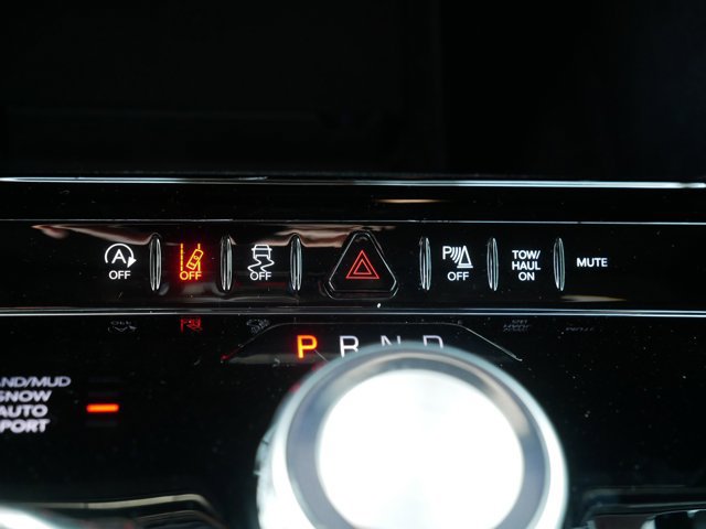 Used 2024 Jeep Wagoneer Series II AWD/4WD image 27