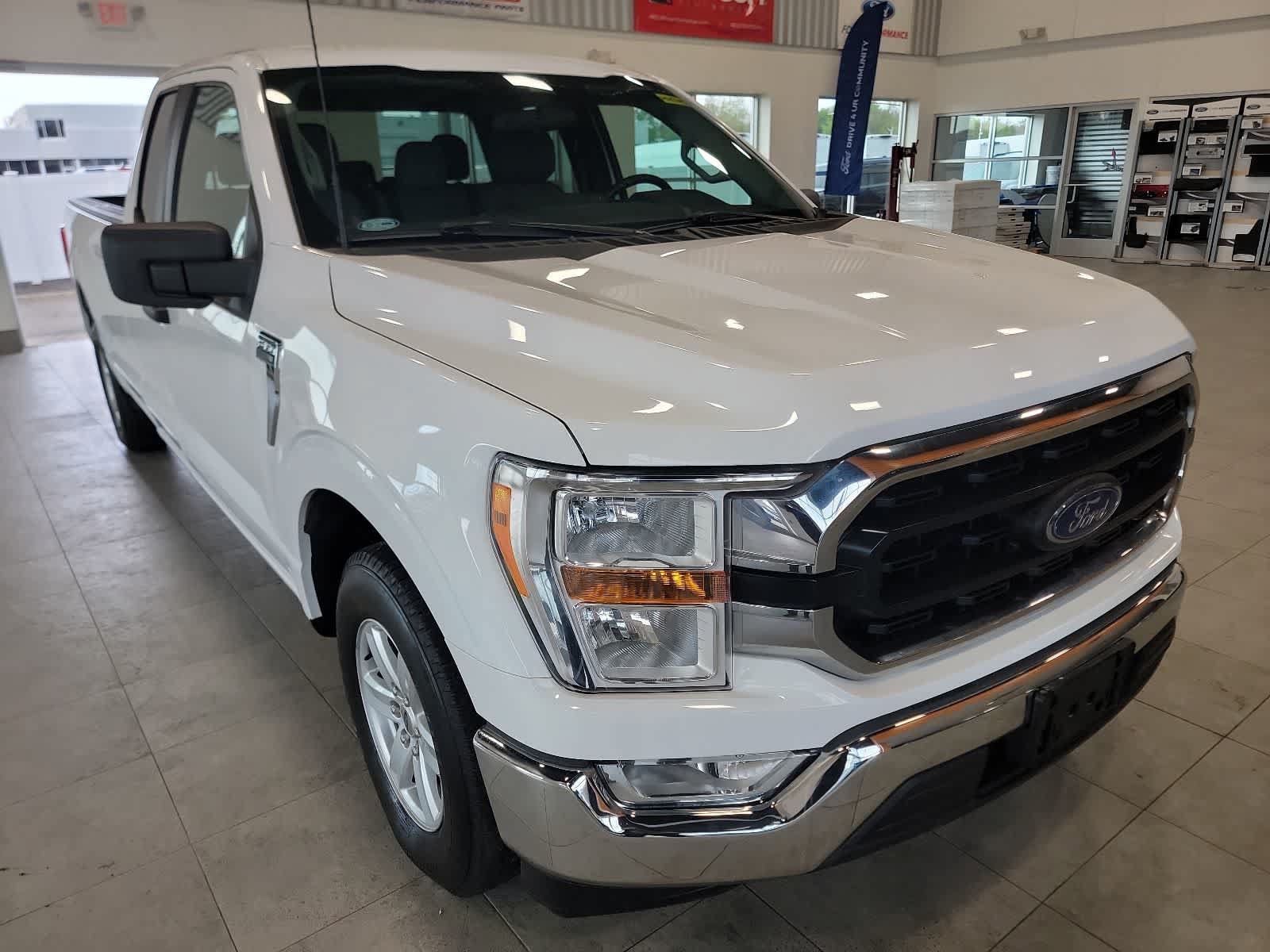 Certified 2021 Ford F150 XLT RWD image 4