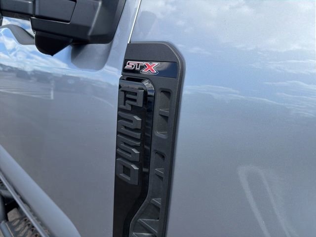 Certified 2023 Ford F250 XL w/ STX Appearance Package AWD/4WD image 5