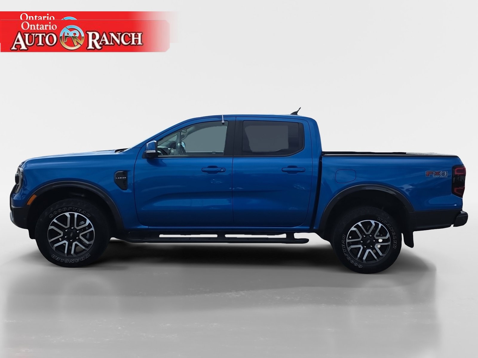 Certified 2024 Ford Ranger Lariat w/ FX4 Off-Road Package AWD/4WD image 2