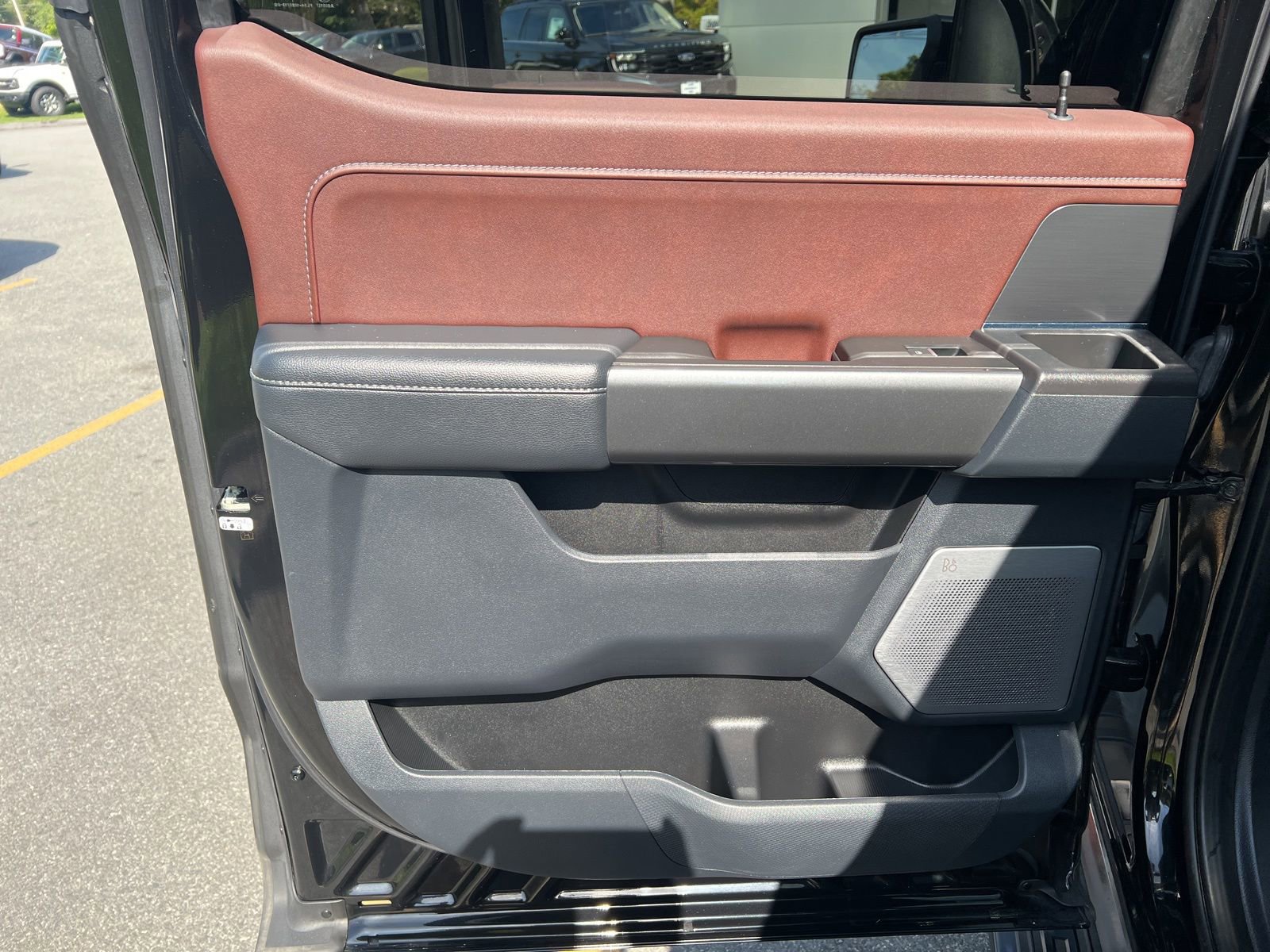 Certified 2022 Ford F150 Lariat w/ Equipment Group 502A High image 13