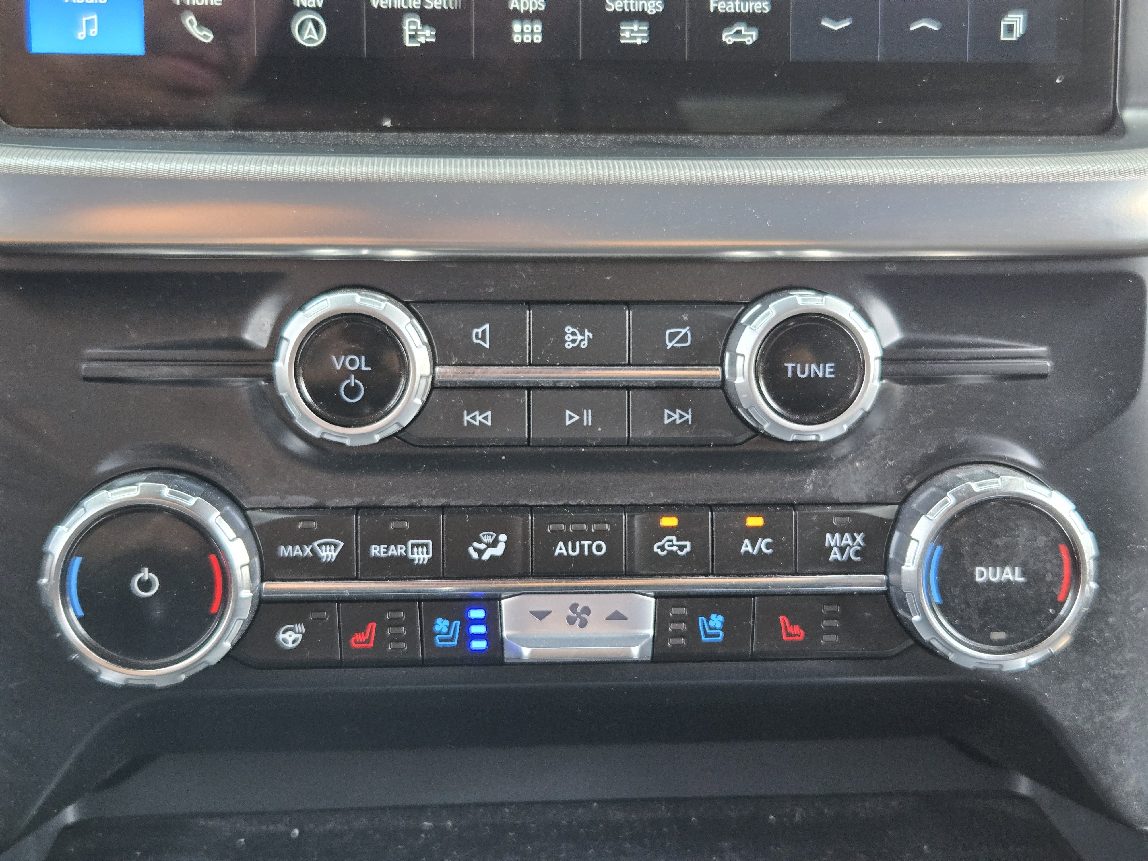 Certified 2024 Ford F150 Lariat w/ FX4 Off-Road Package AWD/4WD image 14