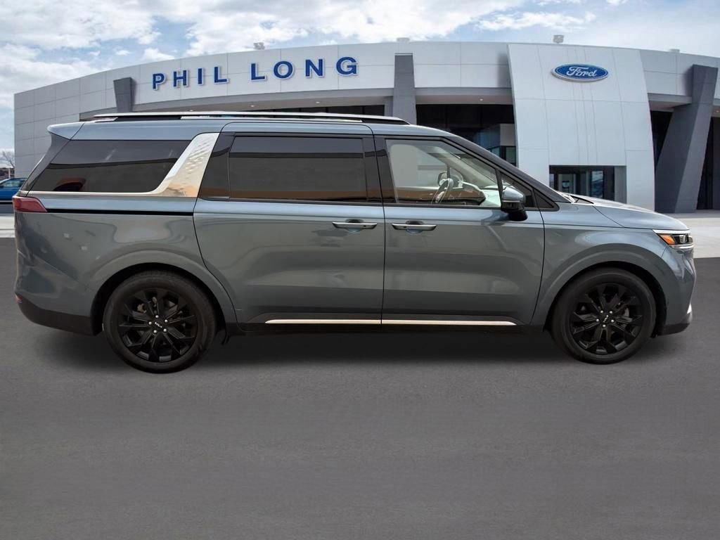 Used 2023 Kia Carnival SX Prestige image 8