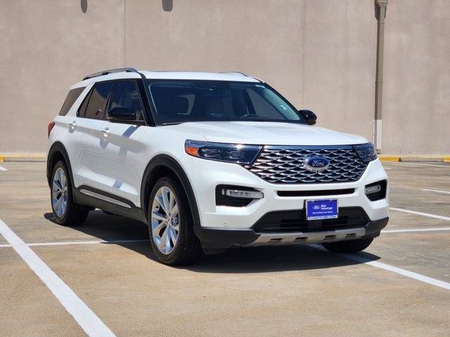 Certified 2022 Ford Explorer Platinum w/ Equipment Group 601A RWD image 3