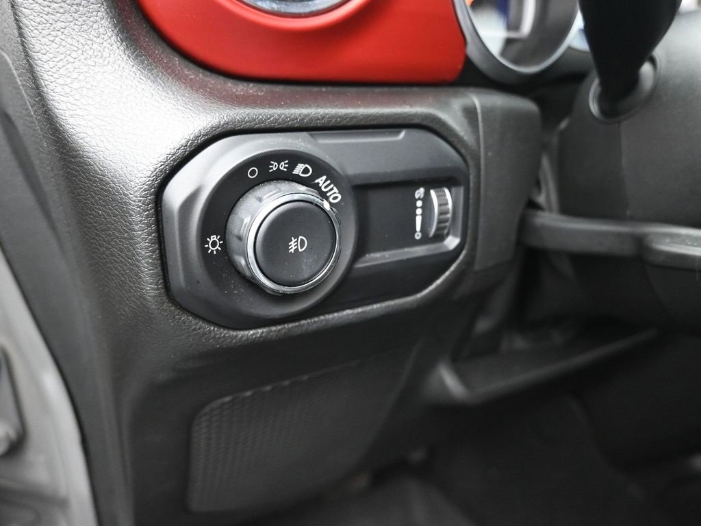 Used 2023 Jeep Wrangler Unlimited Rubicon w/ Cold Weather Group image 13