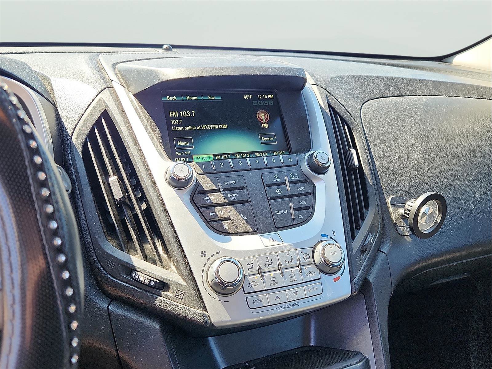 Used 2017 Chevrolet Equinox LS image 12