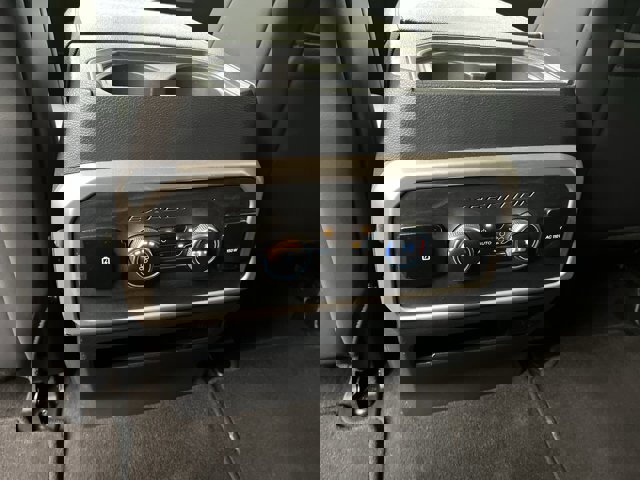 Certified 2024 Ford Expedition Max XLT image 17