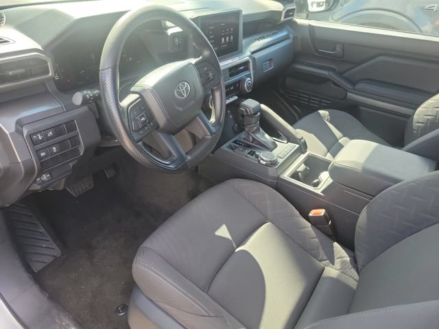 Used 2024 Toyota Tacoma SR5 AWD/4WD image 18