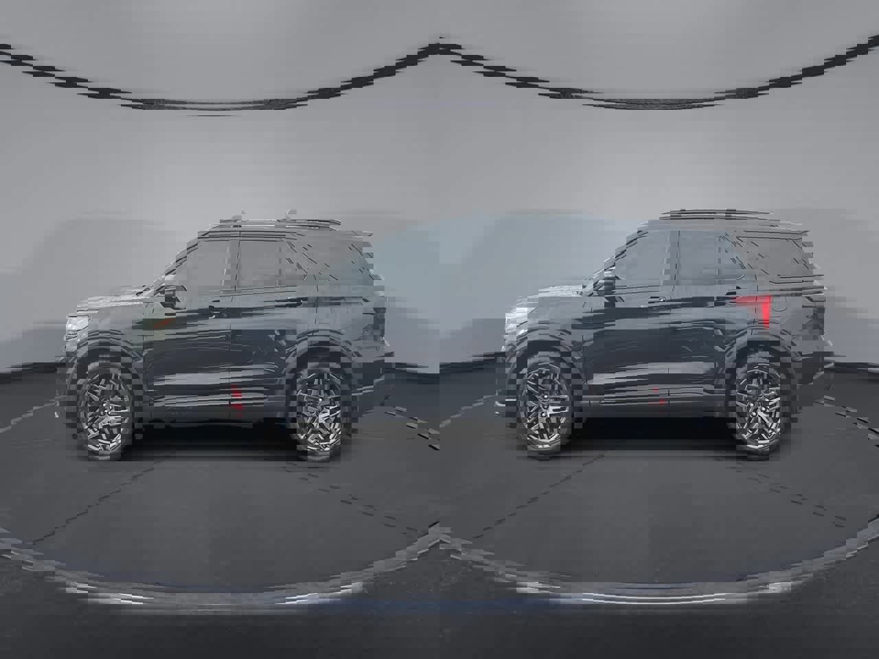 Certified 2025 Ford Explorer ST image 9