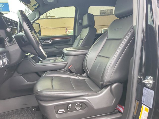 Used 2024 GMC Sierra 3500 Denali w/ Denali Reserve Package AWD/4WD image 9
