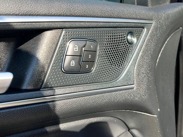 Certified 2024 Ford Edge Titanium AWD/4WD image 13