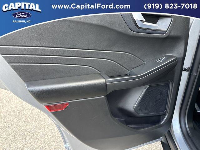 Certified 2024 Ford Escape ST-Line w/ Tech Pack #1 AWD/4WD image 17