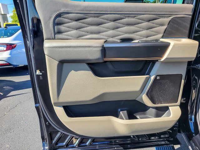 Certified 2025 Ford F450 Platinum w/ Platinum Plus Package image 27