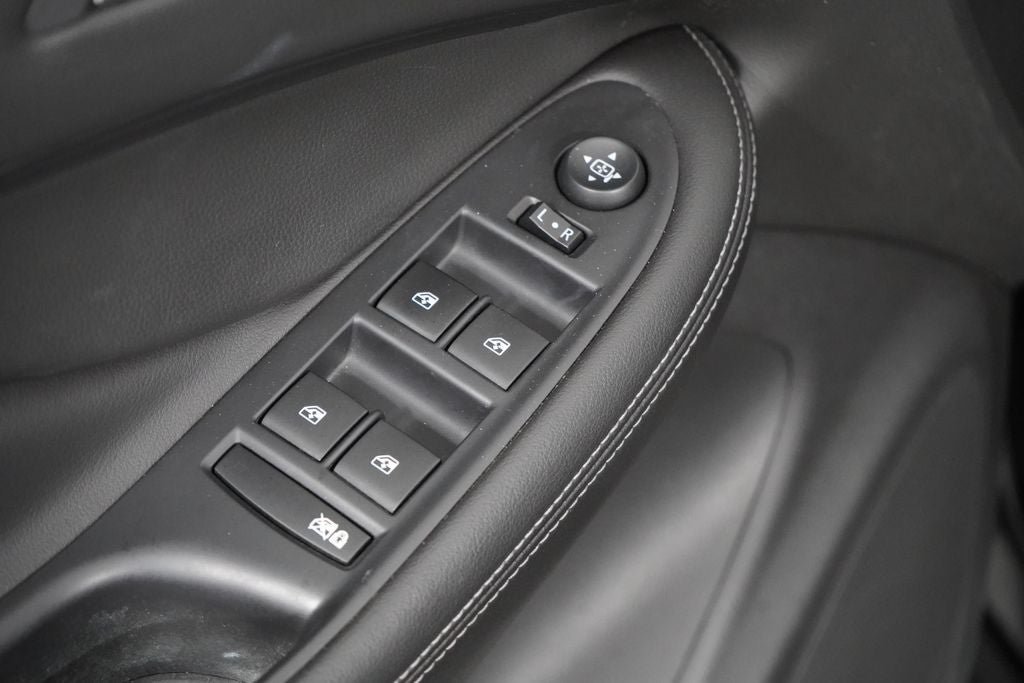 Used 2019 Buick Envision Essence AWD/4WD image 26