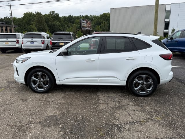 Certified 2023 Ford Escape ST-Line w/ Tech Pack #1 AWD/4WD image 8