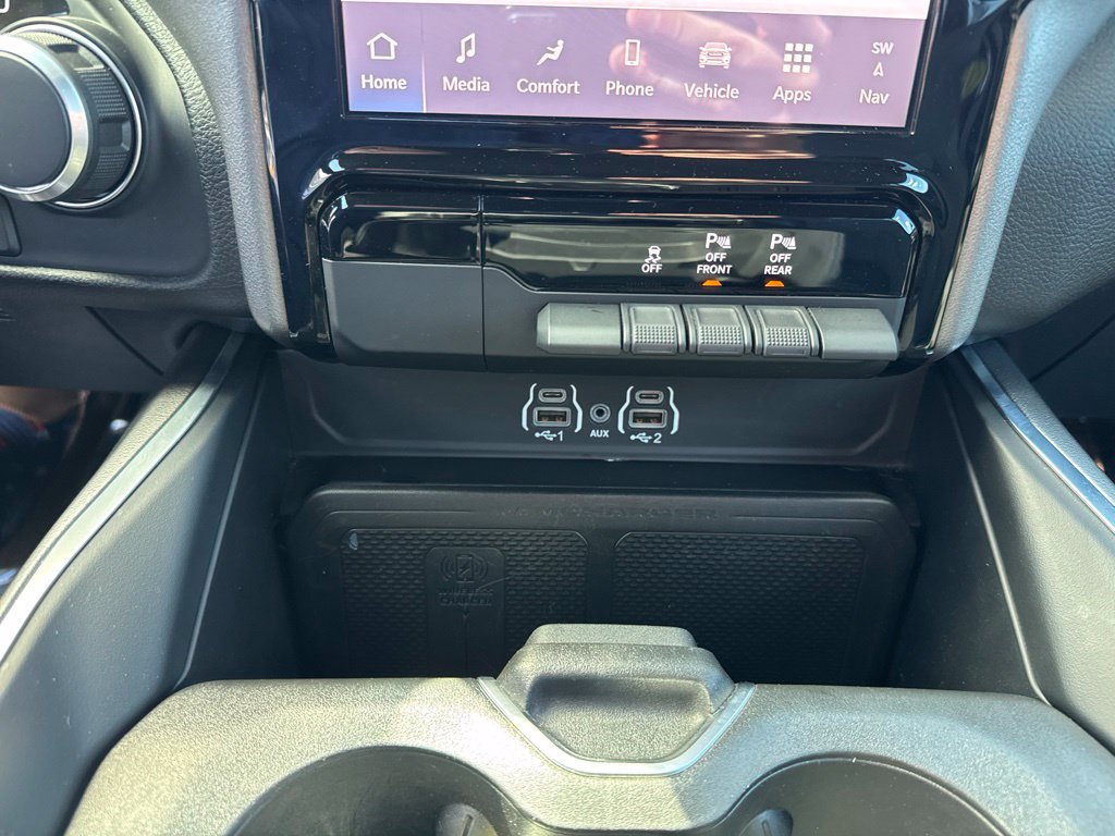 Used 2025 RAM 1500 Big Horn AWD/4WD image 19