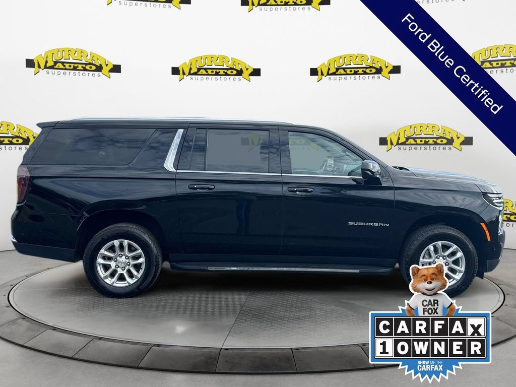 Used 2025 Chevrolet Suburban LT RWD image 8