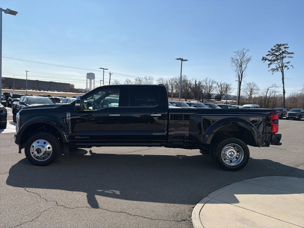 Certified 2025 Ford F450 Platinum w/ Platinum Plus Package image 8