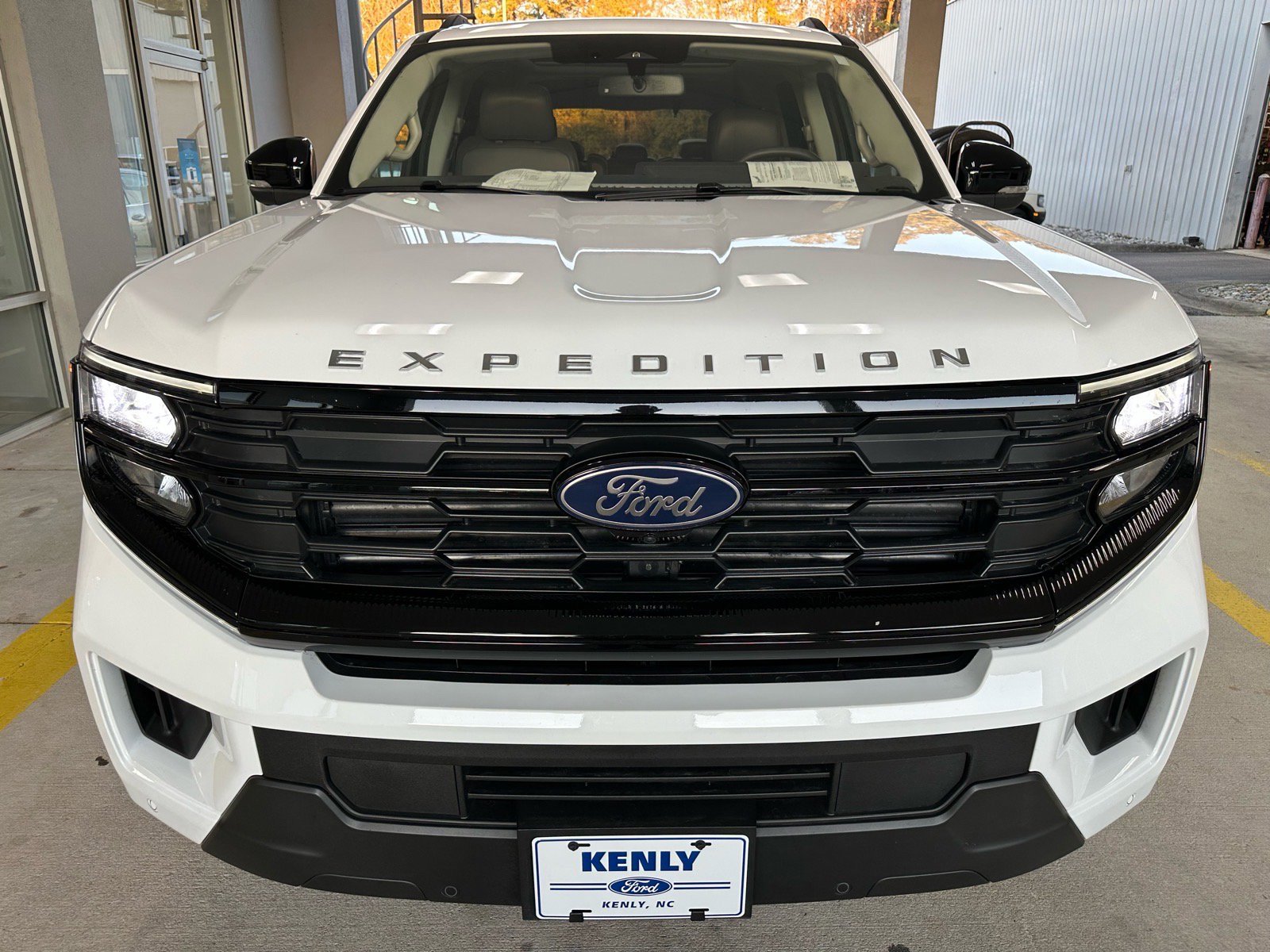 Certified 2025 Ford Expedition Active image 7