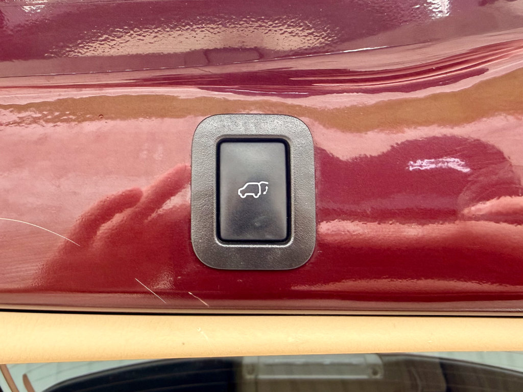 Used 2019 Toyota Highlander XLE AWD/4WD image 19