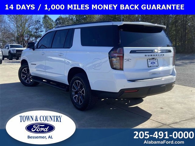 Used 2024 Chevrolet Suburban Z71 w/ Luxury Package image 3