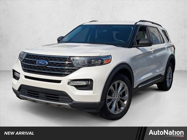 Certified 2022 Ford Explorer XLT w/ Equipment Group 202A image 7