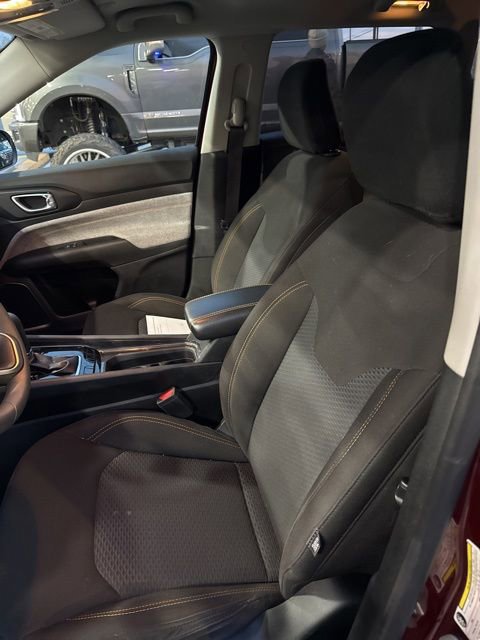 Used 2022 Jeep Compass Sport image 5