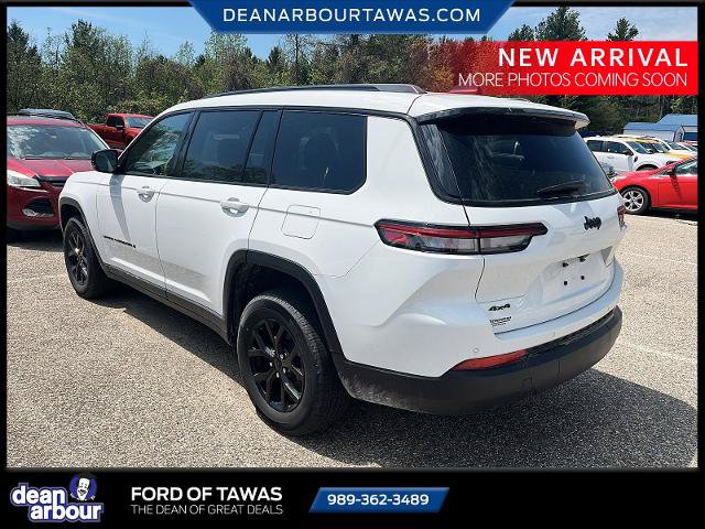 Used 2025 Jeep Grand Cherokee L Altitude AWD/4WD image 3