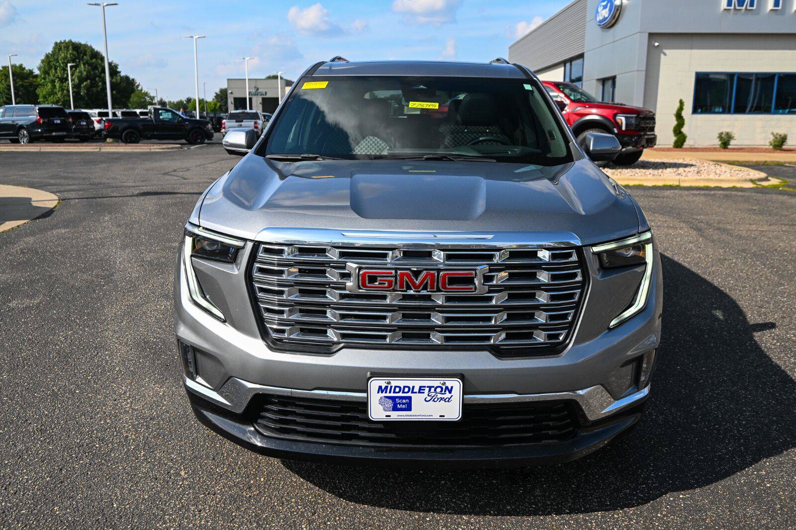 Used 2024 GMC Acadia Denali AWD/4WD image 17