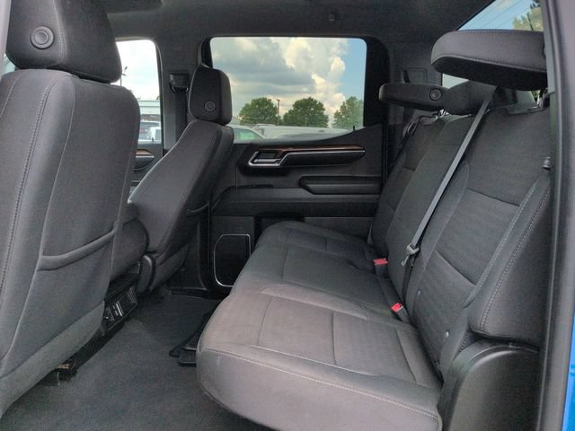 Used 2023 Chevrolet Silverado 1500 RST AWD/4WD image 17