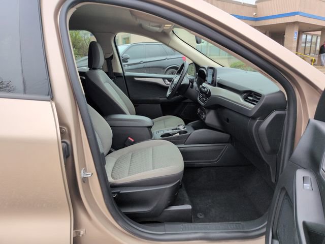 Certified 2020 Ford Escape SE FWD image 28