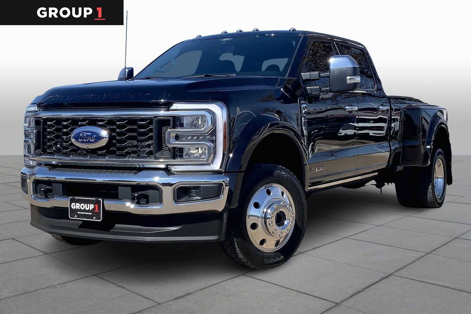 Certified 2025 Ford F450 Lariat w/ Chrome Package image 5