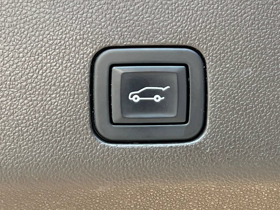 Used 2021 GMC Yukon XL SLT w/ SLT Premium Package AWD/4WD image 37