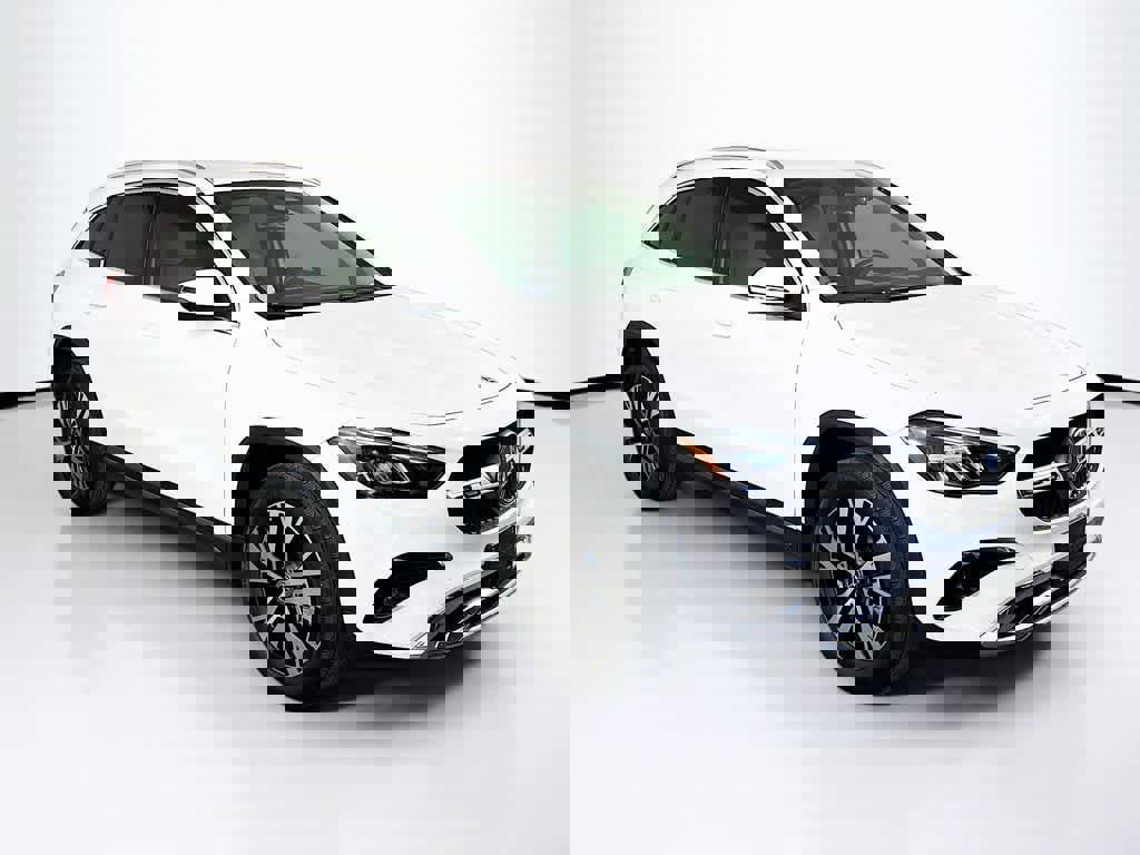 Used 2025 Mercedes-Benz GLA 250 4MATIC image 7