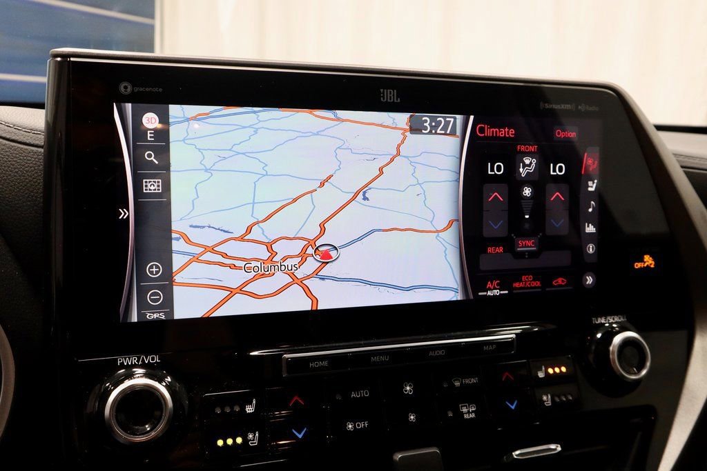 Used 2022 Toyota Highlander Limited image 11