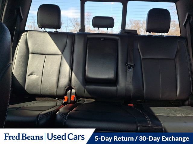 Certified 2022 Ford F350 Lariat w/ Black Appearance Package image 18