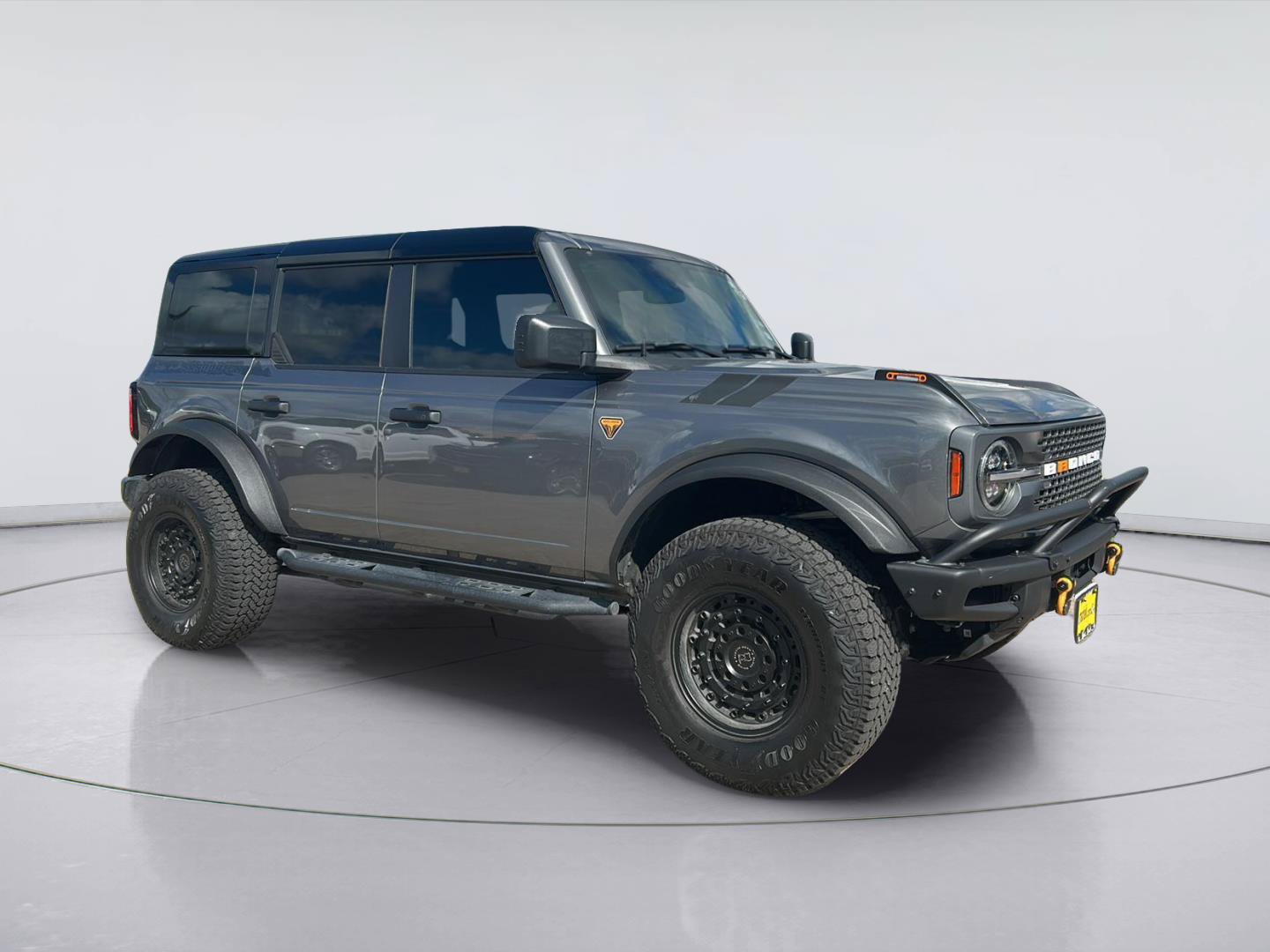 Certified 2025 Ford Bronco Badlands w/ Sasquatch Package AWD/4WD image 3