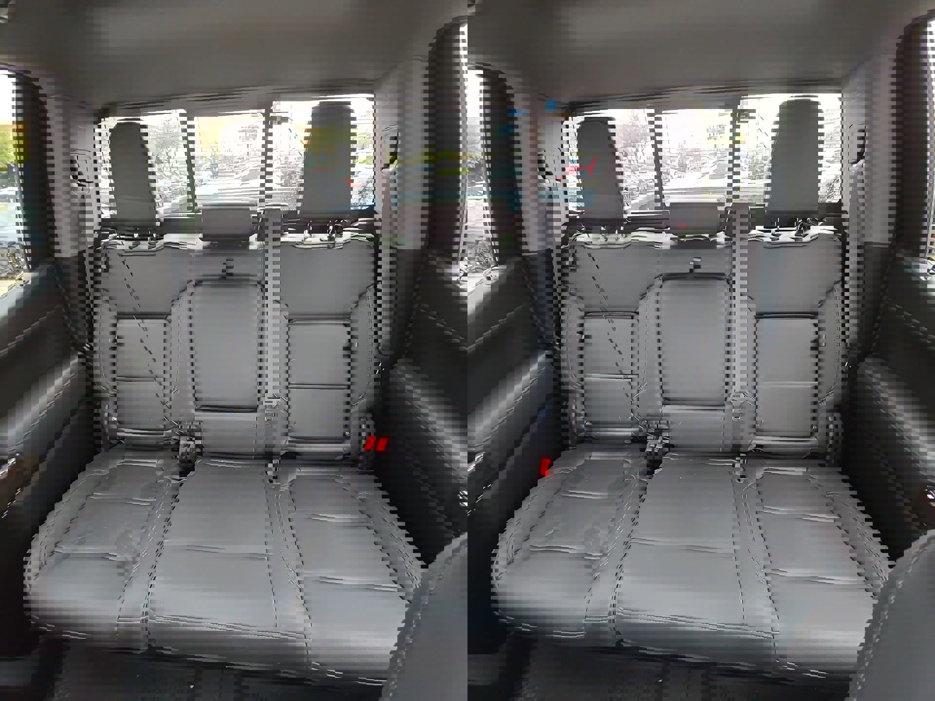 Used 2022 Chevrolet Silverado 1500 LT Trail Boss w/ Convenience Package II image 22