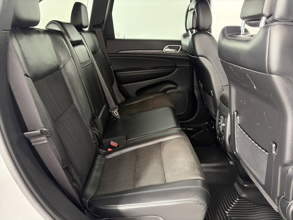 Used 2022 Jeep Grand Cherokee Laredo X image 30