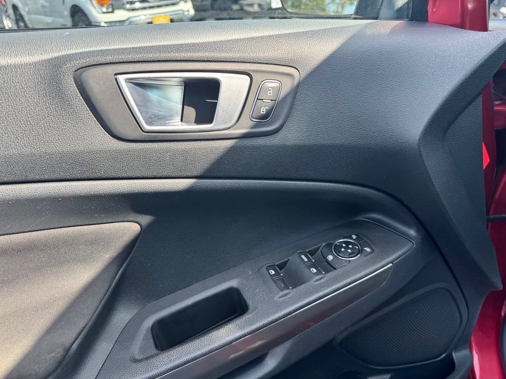 Certified 2018 Ford EcoSport SE FWD image 3