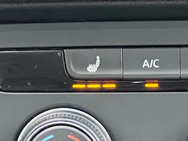 Used 2022 Volkswagen Taos SE image 22