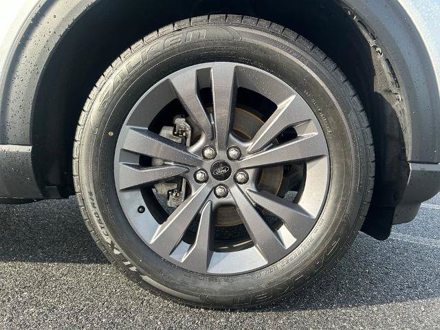 Certified 2024 Ford Explorer XLT w/ Equipment Group 202A AWD/4WD image 35