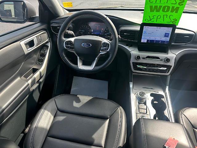 Certified 2023 Ford Explorer XLT w/ Equipment Group 202A AWD/4WD image 21