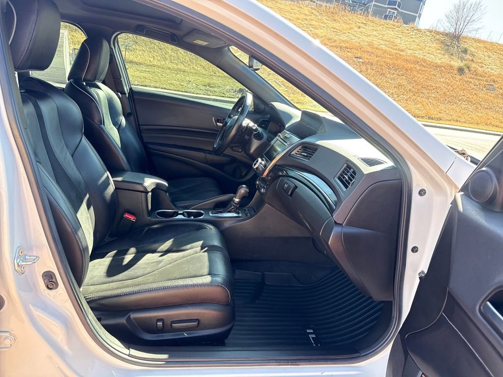 Used 2021 Acura ILX Technology & A-Spec Packages image 27