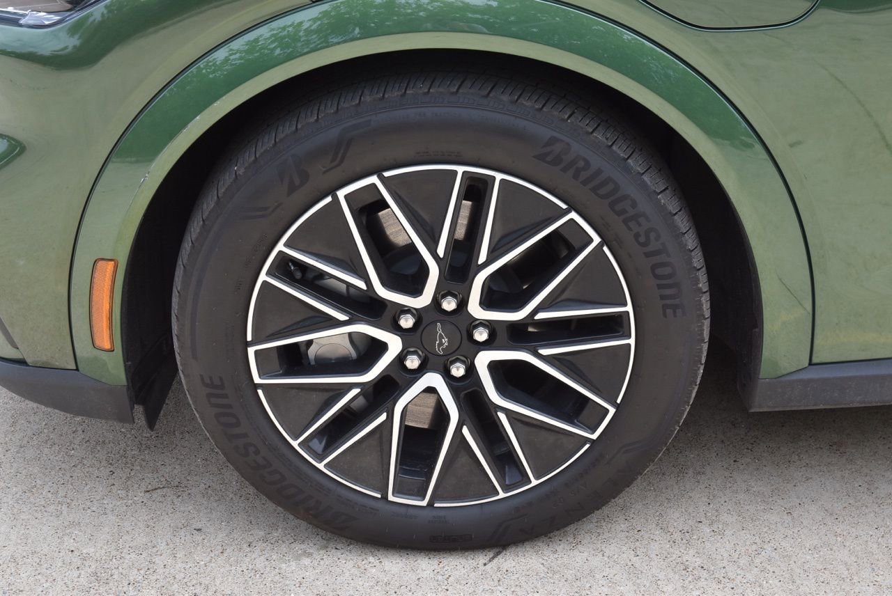 Certified 2025 Ford Mustang Mach-E Premium AWD/4WD image 10