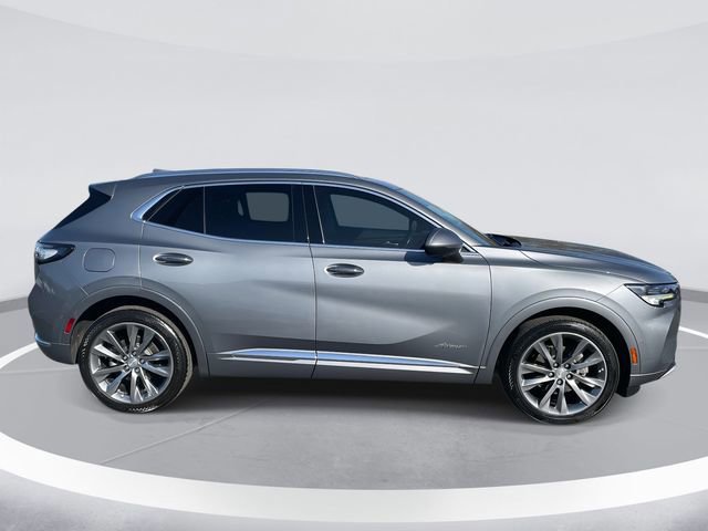 Used 2021 Buick Envision Avenir w/ Technology Package II image 2