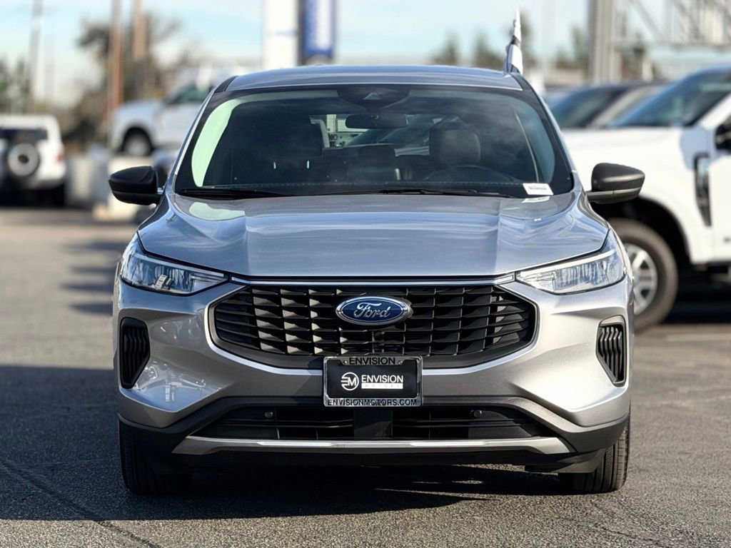Certified 2023 Ford Escape Active image 3