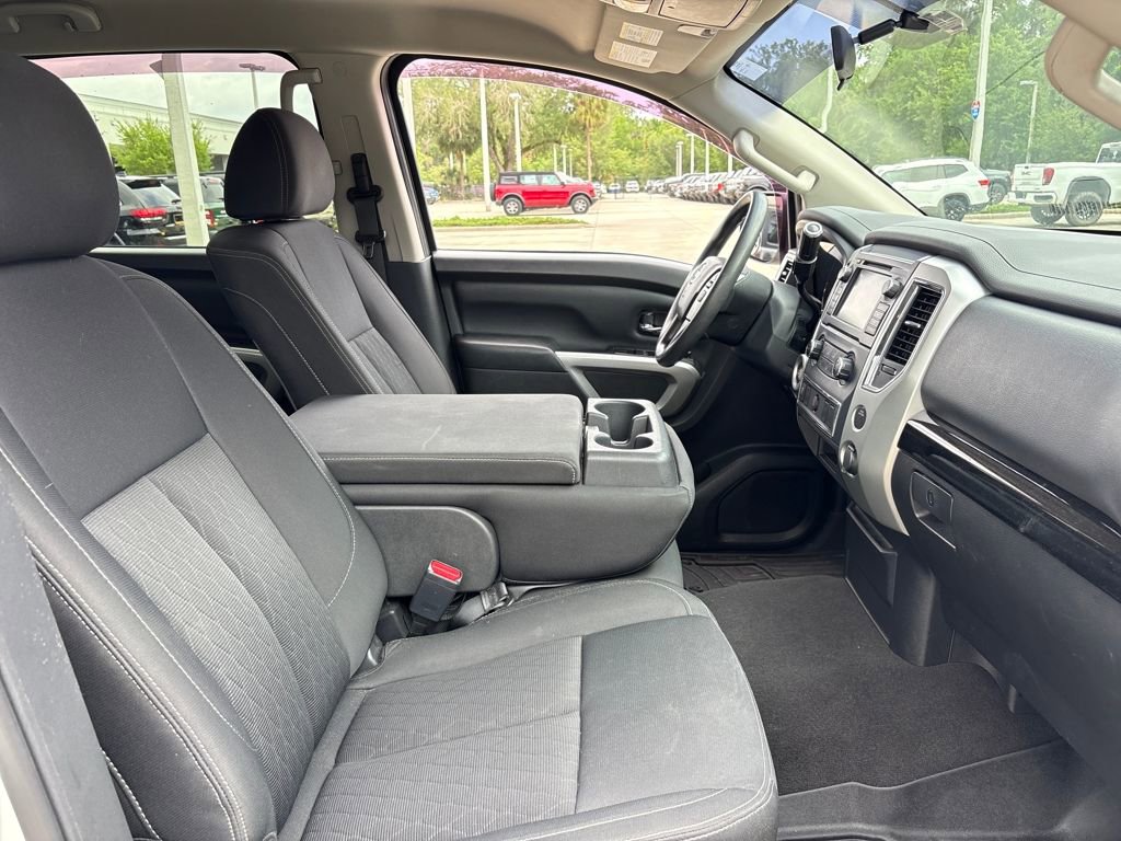 Used 2019 Nissan Titan SV RWD image 51
