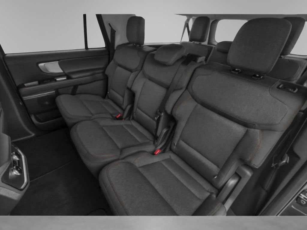 Certified 2025 Ford Expedition Max Active image 9